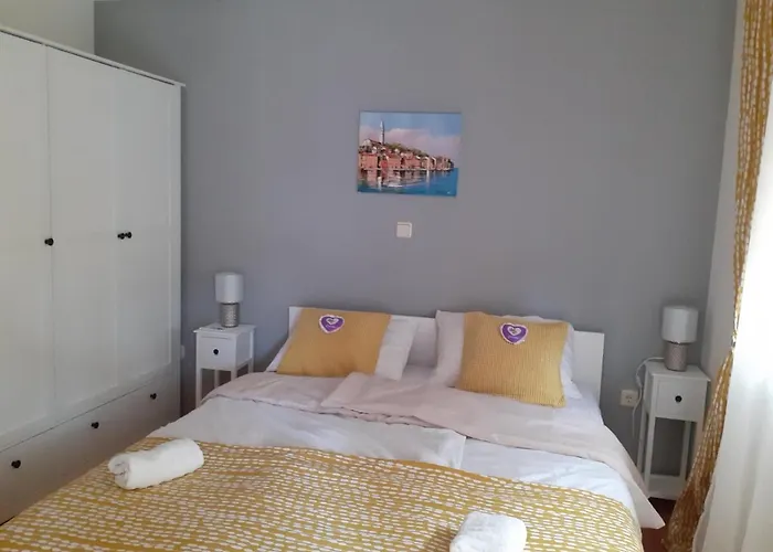 Lola Apartmani