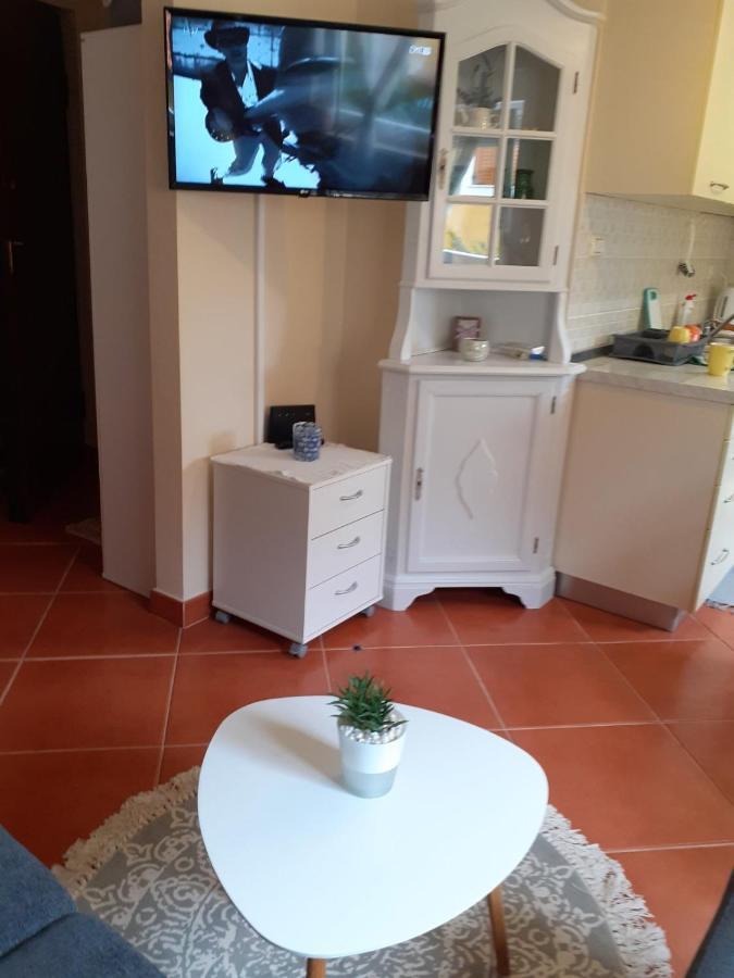 Lola Apartma